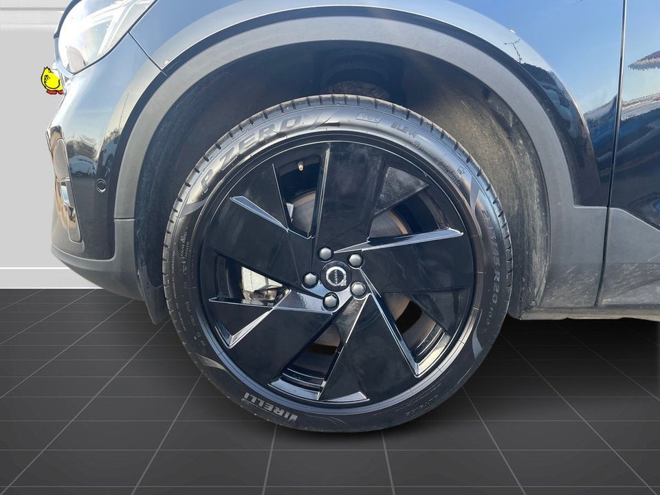 Volvo EX40 Extended Range Black Edition 5d