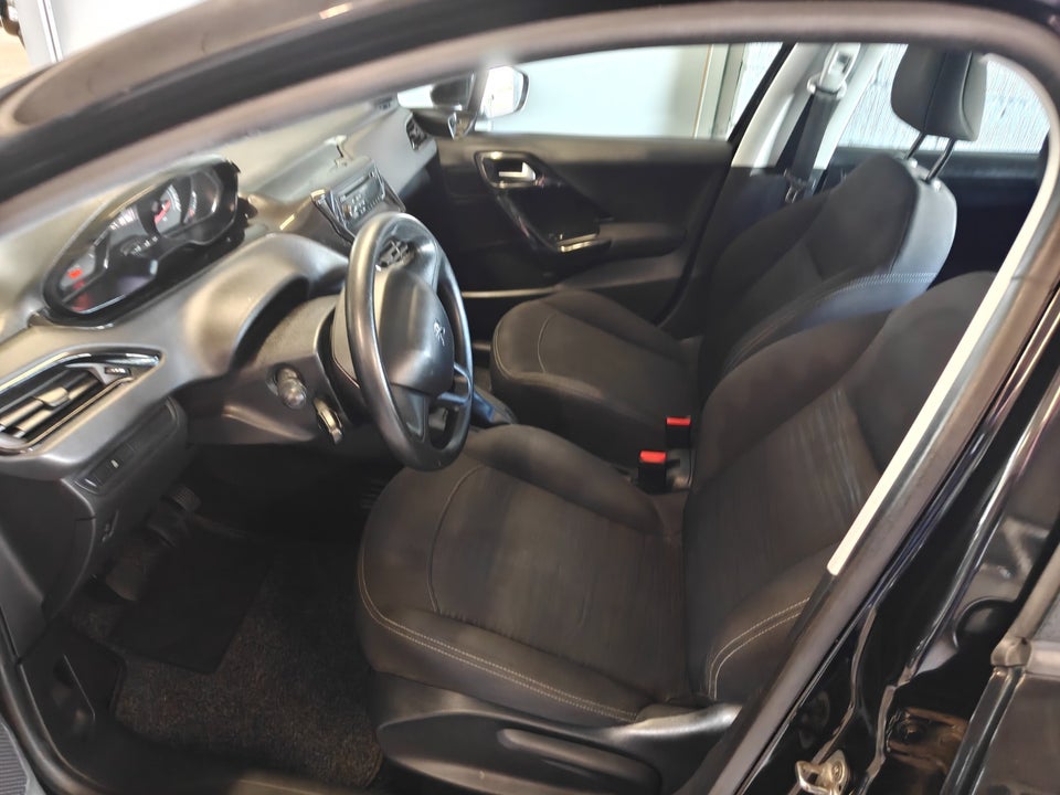 Peugeot 208 1,0 VTi Access Air 5d