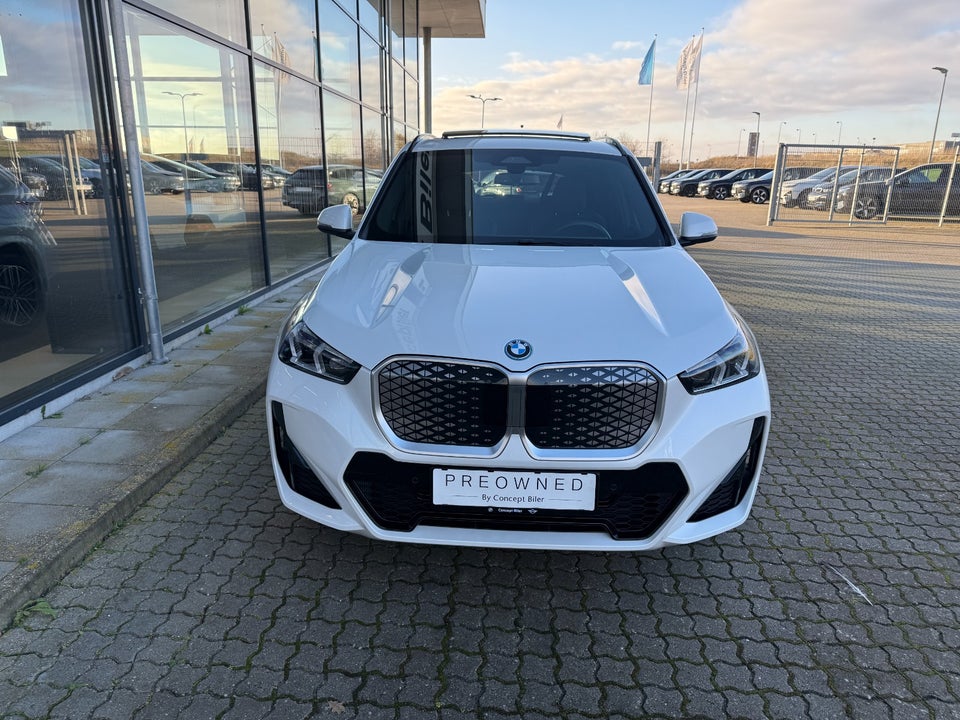 BMW iX1 eDrive20 M-Sport 5d