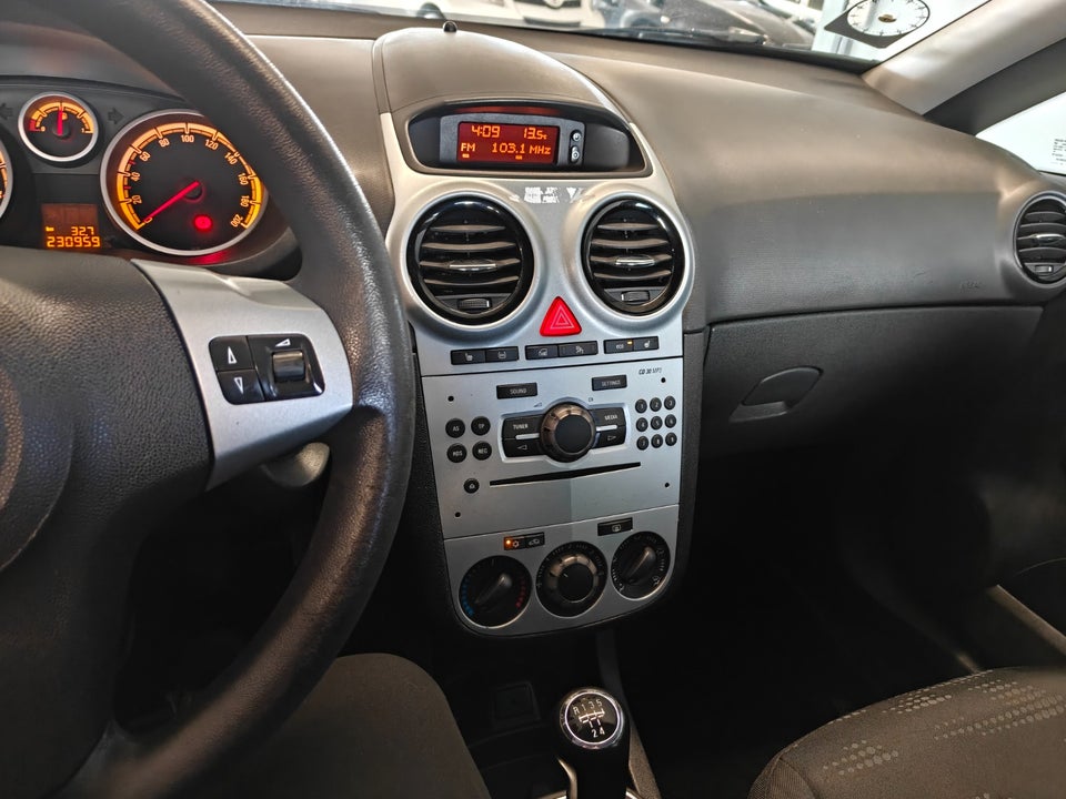 Opel Corsa 1,2 16V Cool 5d