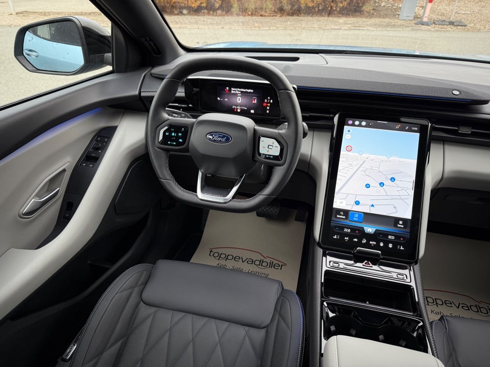 Ford Explorer 82 Premium Extended Range 5d