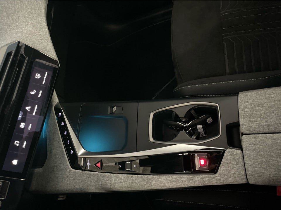 Peugeot e-5008 77 GT Pack 7prs 5d