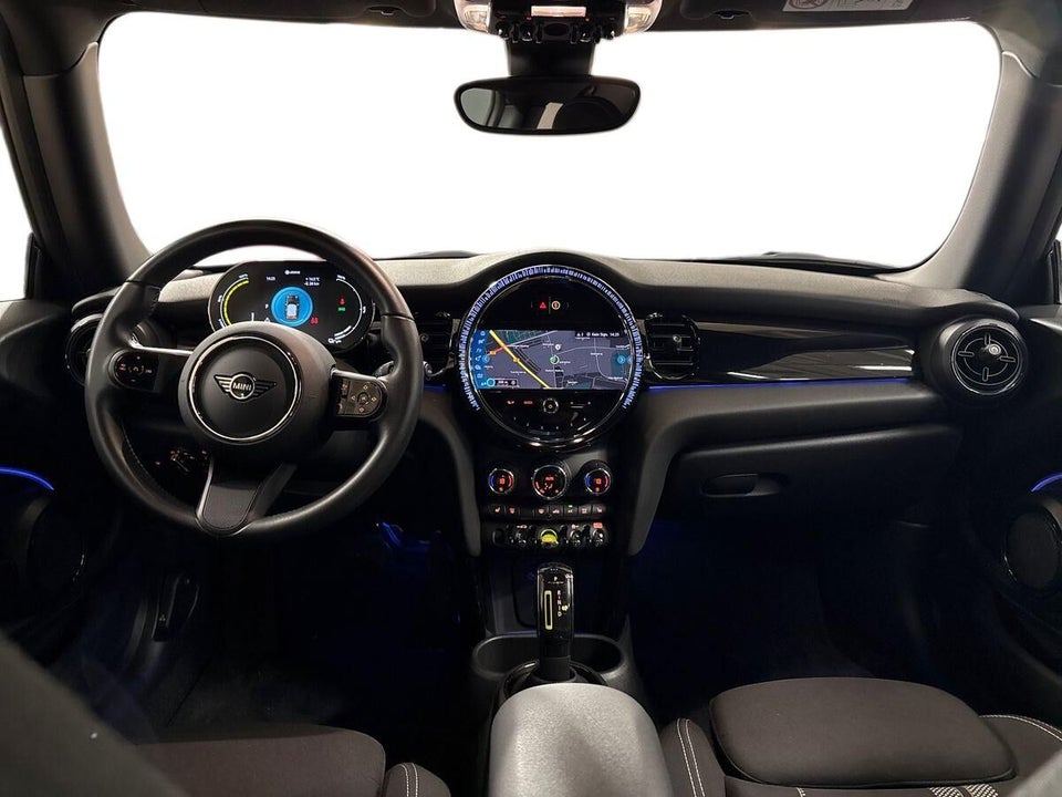 MINI Cooper SE Essential 3d