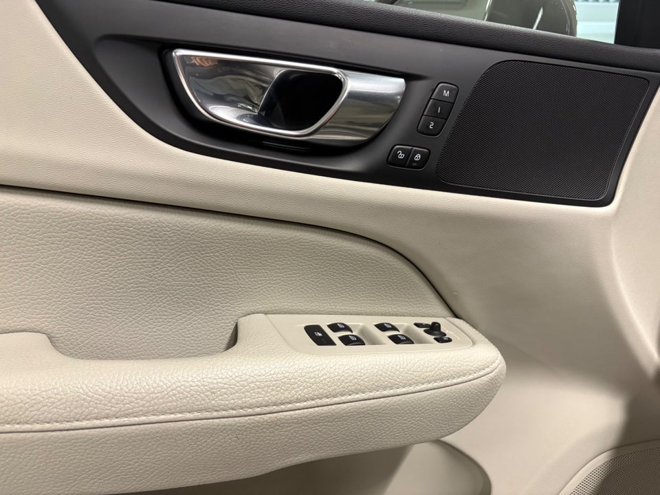 Volvo V60 2,0 T8 ReCharge Inscription aut. AWD 5d