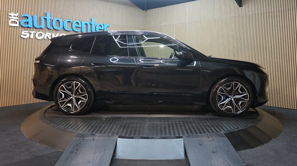 BMW iX xDrive40 Sport 5d