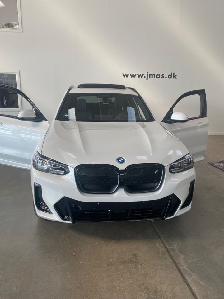 BMW iX3 Charged Plus M-Sport 5d