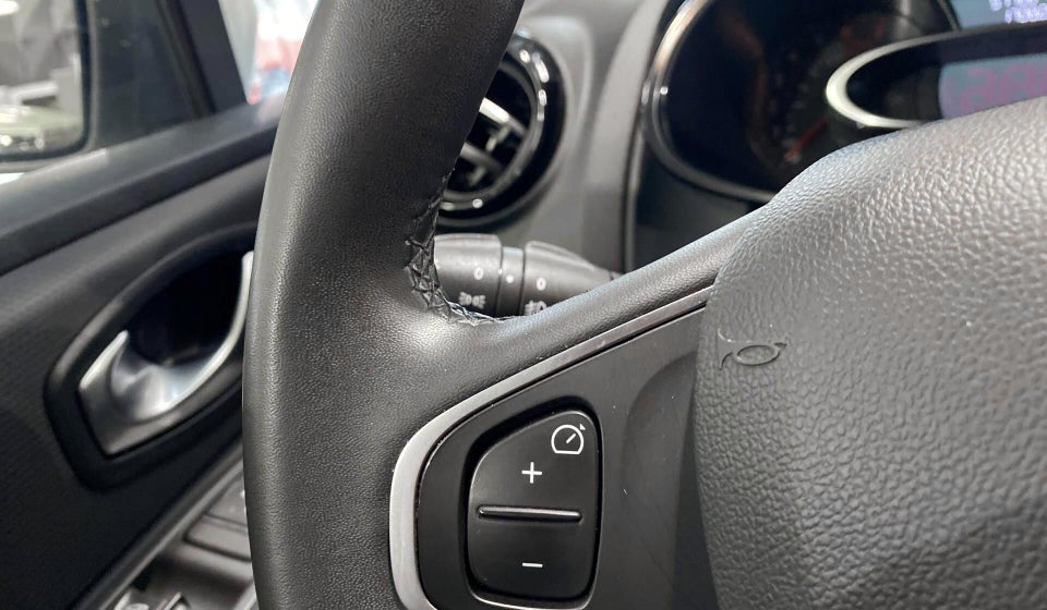 Renault Clio IV 0,9 TCe 75 Zen Sport Tourer 5d