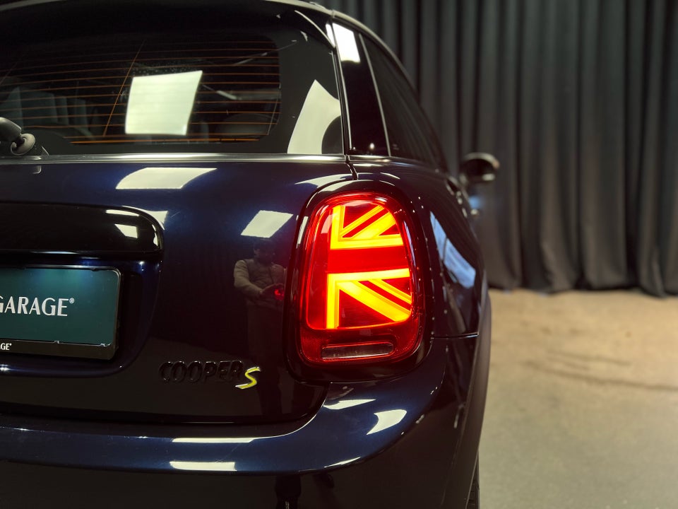 MINI Cooper SE Yours Lounge 3d