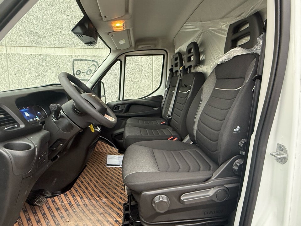 Iveco Daily 3,0 35S18 4100mm Alukasse m/lift AG8