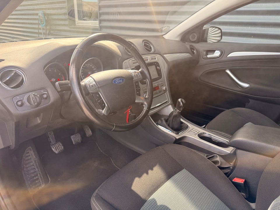 Ford Mondeo 2,0 Titanium stc. 5d