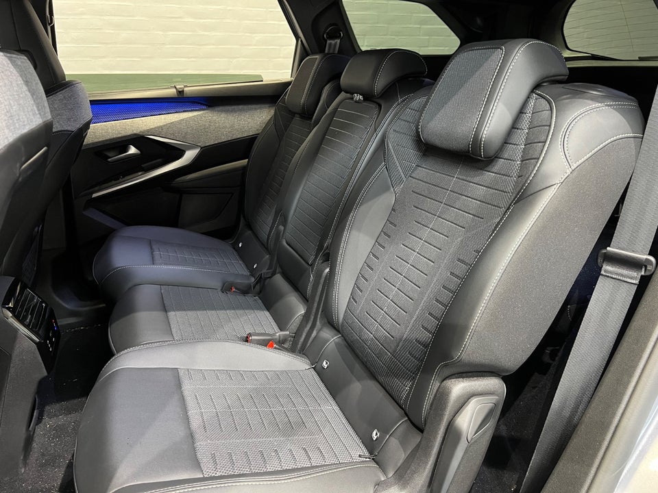 Peugeot e-5008 77 GT 7prs 5d