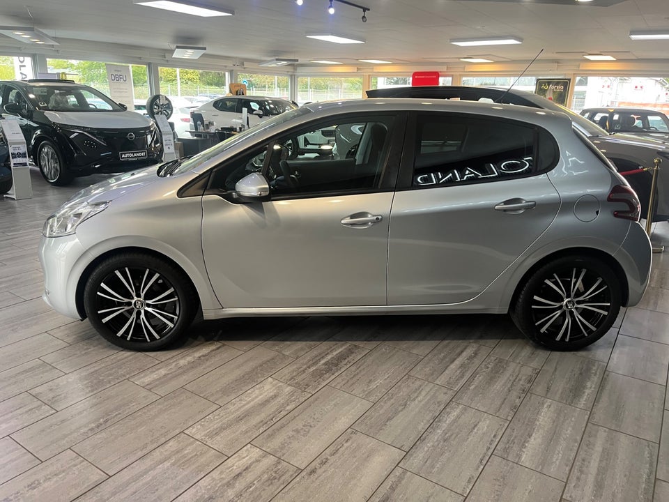 Peugeot 208 1,2 VTi Active 5d