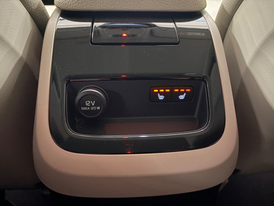 Volvo V60 2,0 T8 ReCharge Inscription aut. AWD 5d