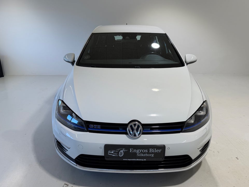 VW Golf VII 1,4 GTE Highline DSG 5d