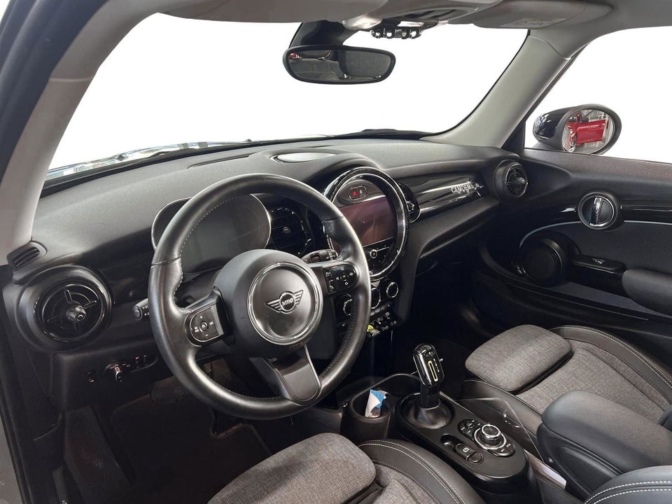 MINI Cooper SE Camden 3d