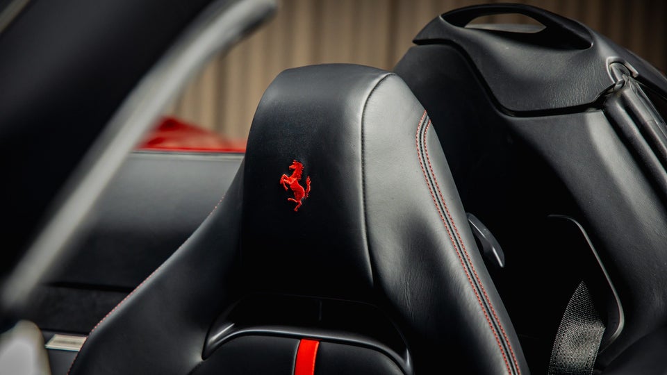 Ferrari SF90 Spider 4,0 DCT 2d