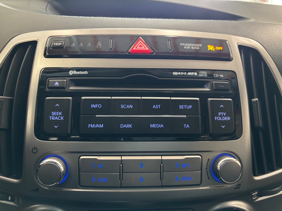 Hyundai i20 1,25 Classic XTR 5d