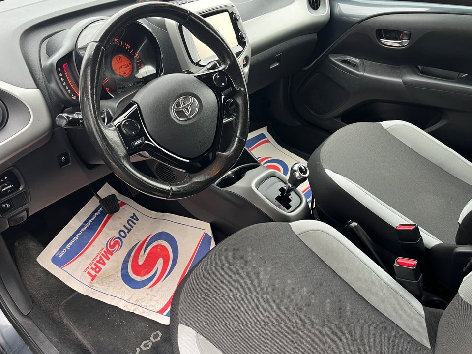 Toyota Aygo 1,0 VVT-i x-black II x-shift 5d