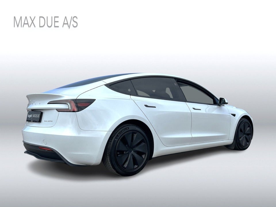 Tesla Model 3 Long Range AWD 4d