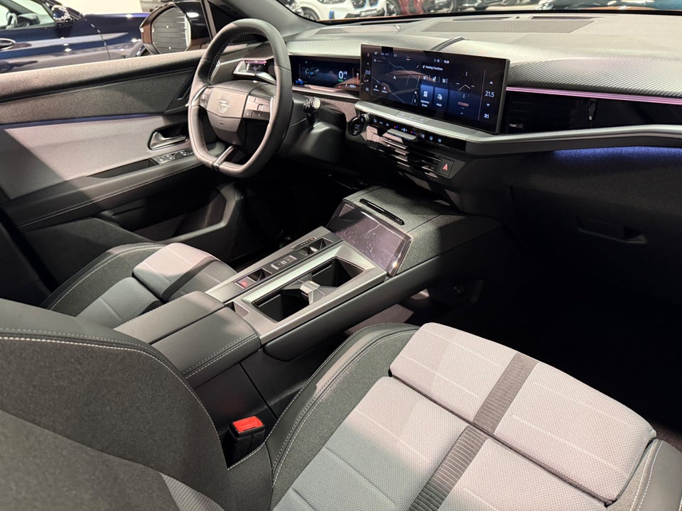 Opel Grandland-e 73 GS Sky 5d