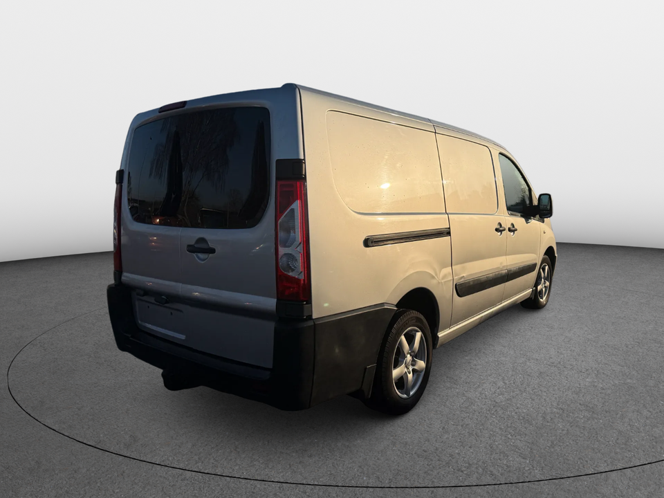 Toyota ProAce 2,0 D 163 T2 L2H1 aut. 5d