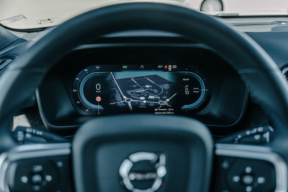 Volvo XC40 ReCharge Twin Plus 5d