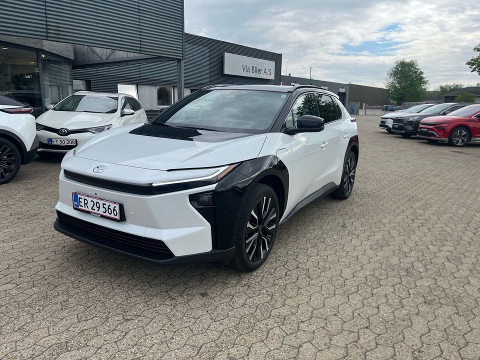 Toyota bZ4X 73 Executive AWD 5d