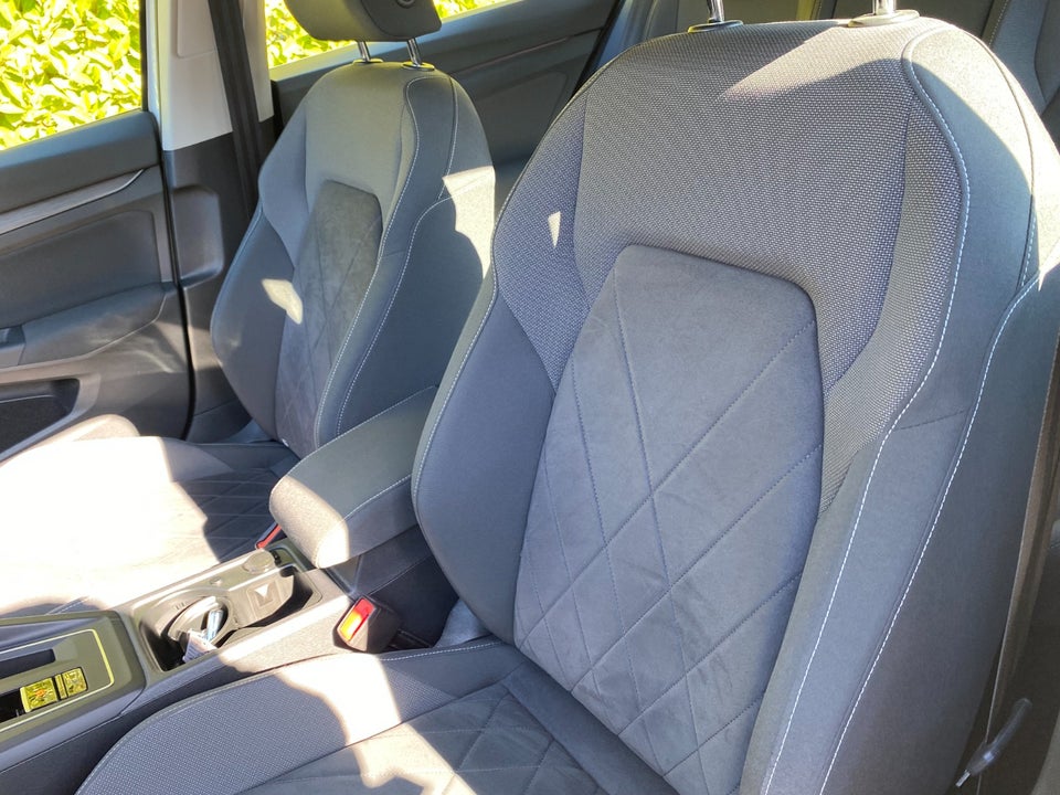 VW Golf VIII 1,5 eTSi 150 Style DSG 5d