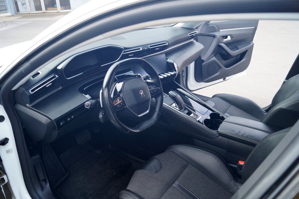Peugeot 508 1,5 BlueHDi 130 Allure Pack SW EAT8 5d