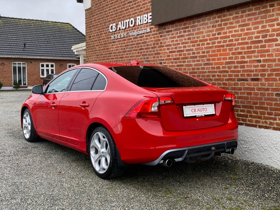 Volvo S60 2,0 D3 163 R-Design aut. 4d