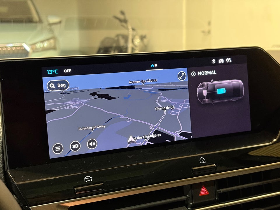 Citroën ë-C4 X 50 Shine 4d