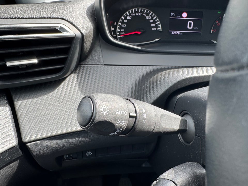 Peugeot 208 1,2 PureTech 75 Active Pack 5d