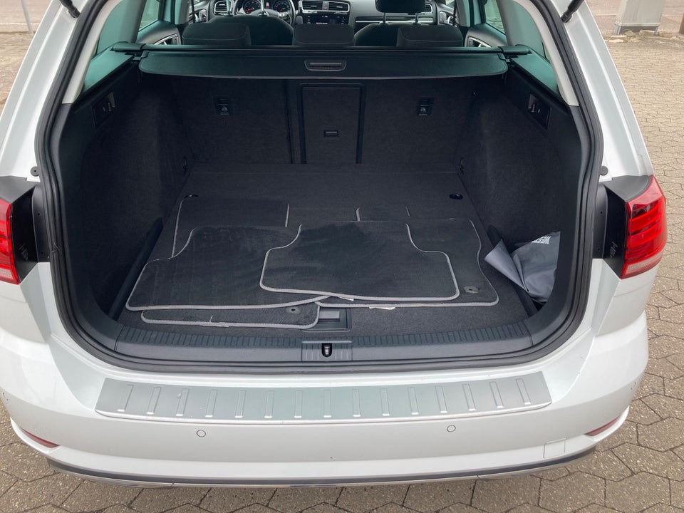 VW Golf VII 1,5 TSi 150 Highline Variant DSG 5d