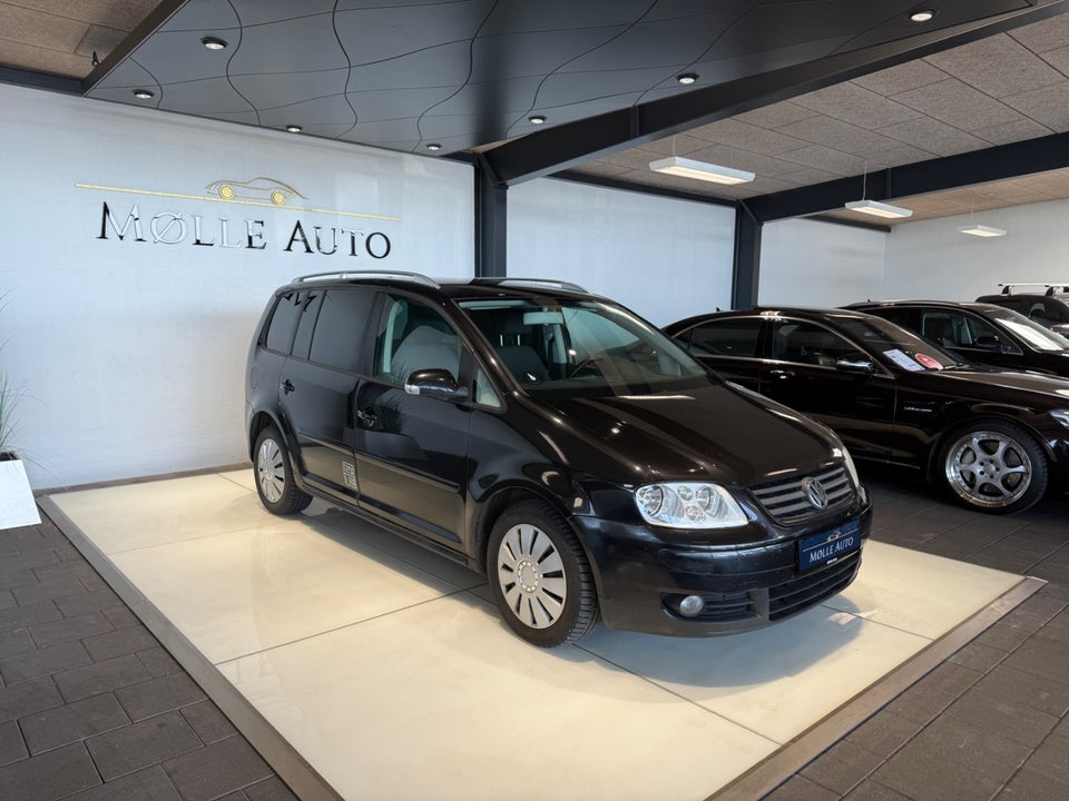 VW Touran 2,0 TDi 140 Highline Van 5d