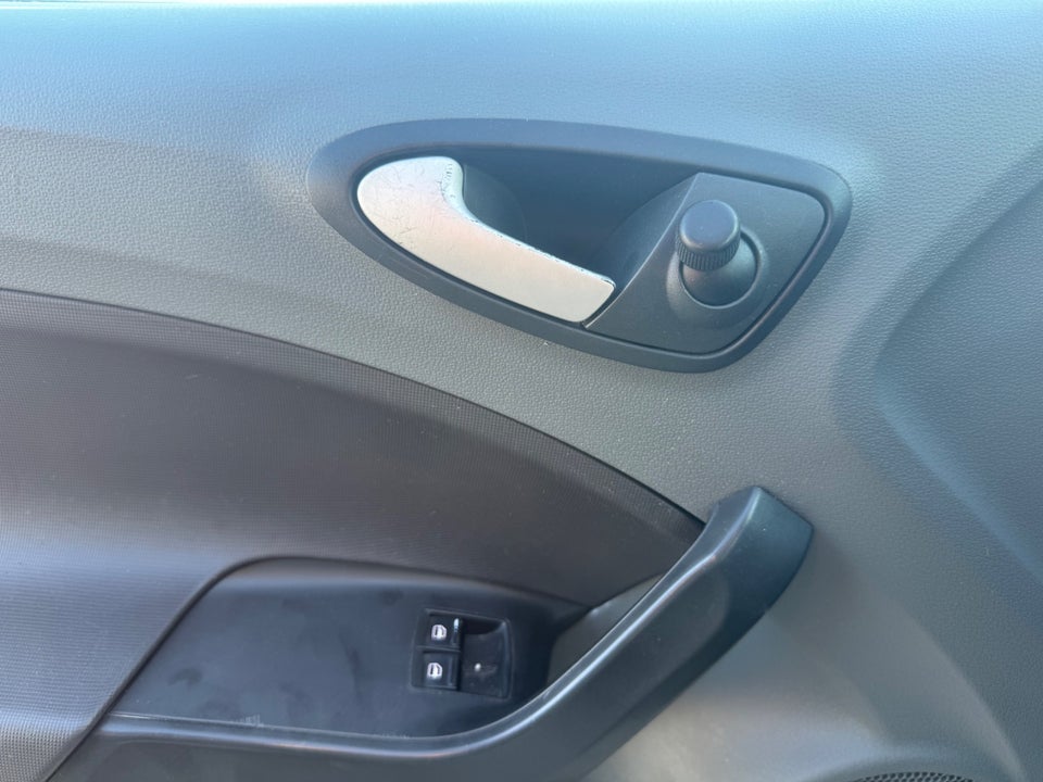 Seat Ibiza 1,2 12V Reference 5d