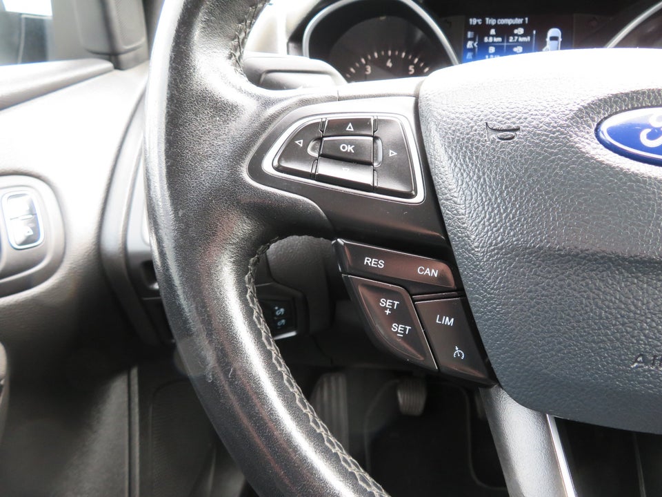 Ford Focus 1,0 SCTi 125 Titanium stc. 5d