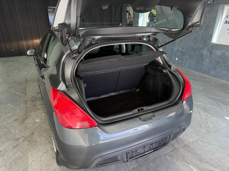 Peugeot 308 1,6 e-HDi 112 Access 5d