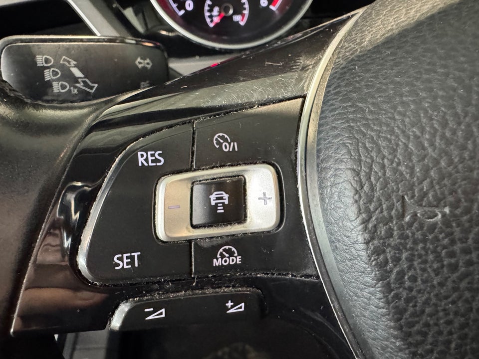 VW Touran 2,0 TDi 150 Comfortline 5d