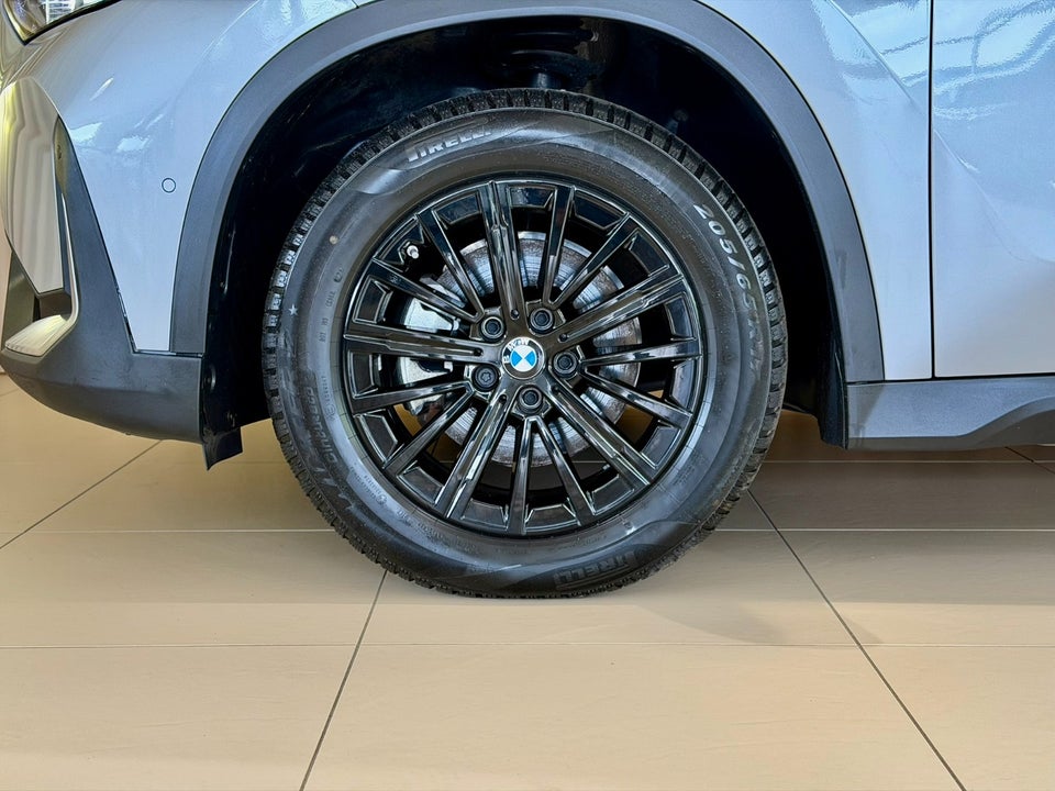 BMW iX1 eDrive20 5d