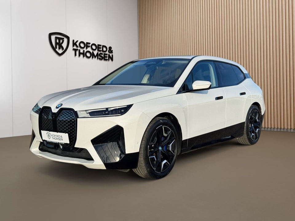 BMW iX xDrive40 Sport 5d