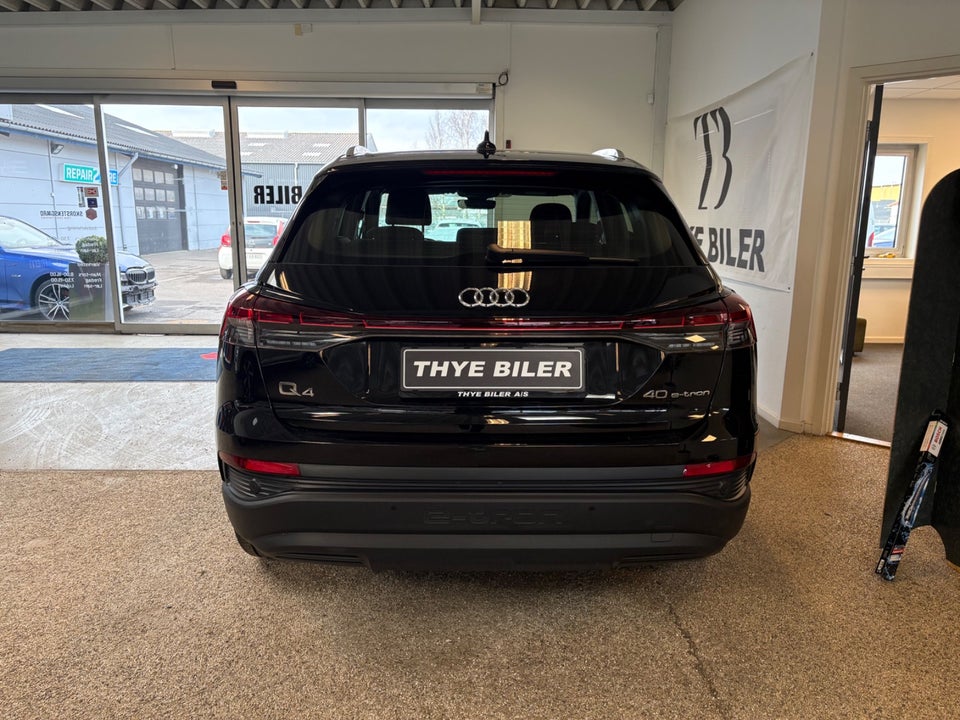 Audi Q4 e-tron 40  5d