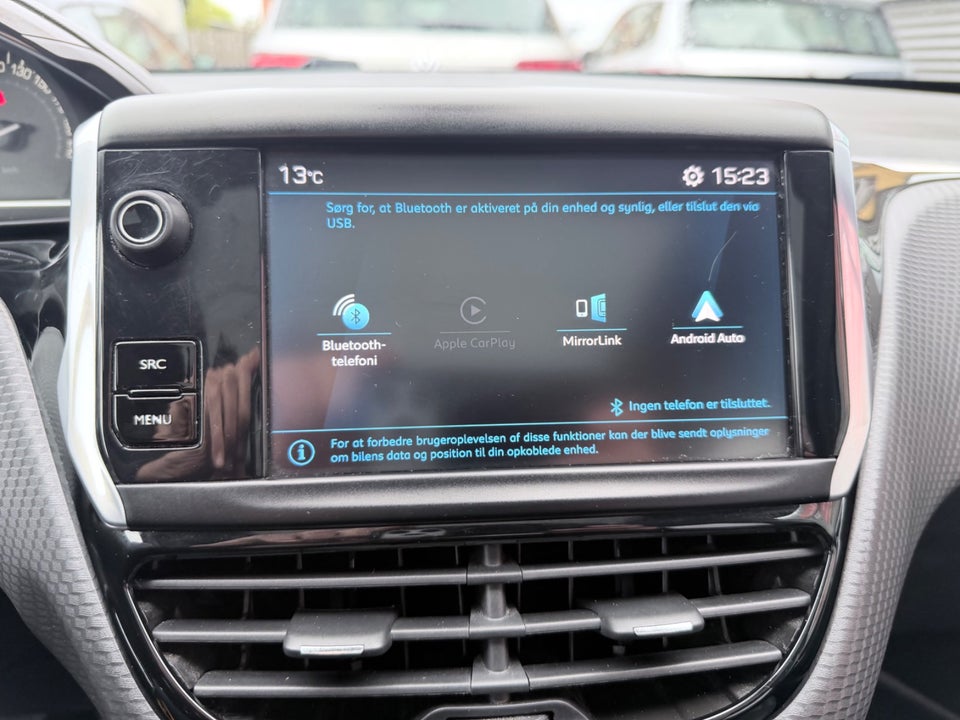 Peugeot 2008 1,5 BlueHDi 100 Prestige Sky 5d