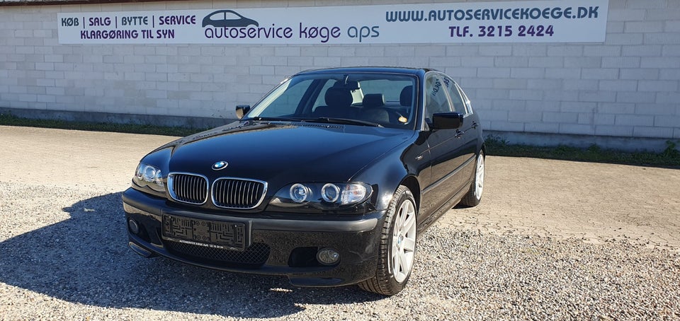 BMW 320i 2,2  4d