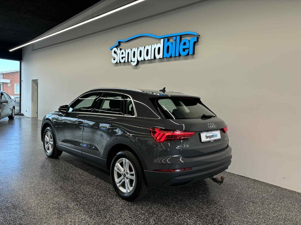 Audi Q3 45 TFSi e Attitude plus S-tr. 5d