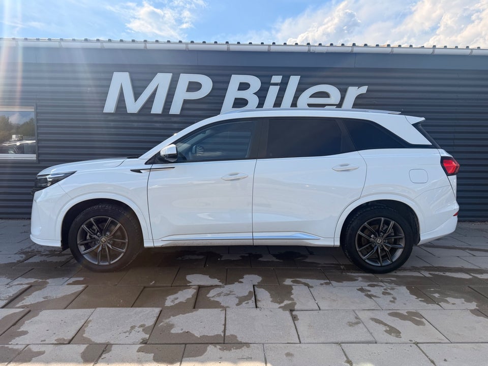 Navor E5 1,5 PHEV Rock 5d