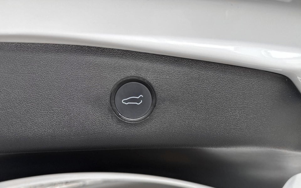 Tesla Model 3 Standard Range+ RWD 4d