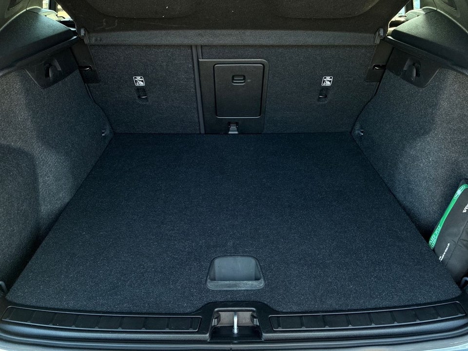 Volvo XC40 P6 ReCharge Core 5d