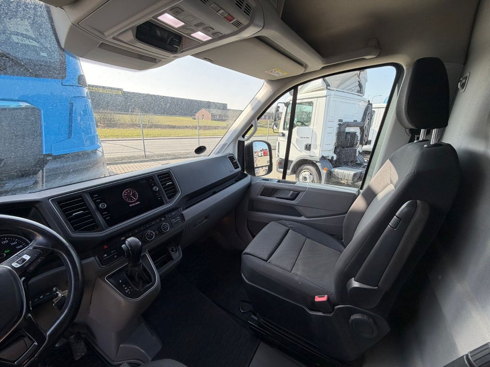 VW Crafter 35 2,0 TDi 177 Kassevogn L3H2 aut.