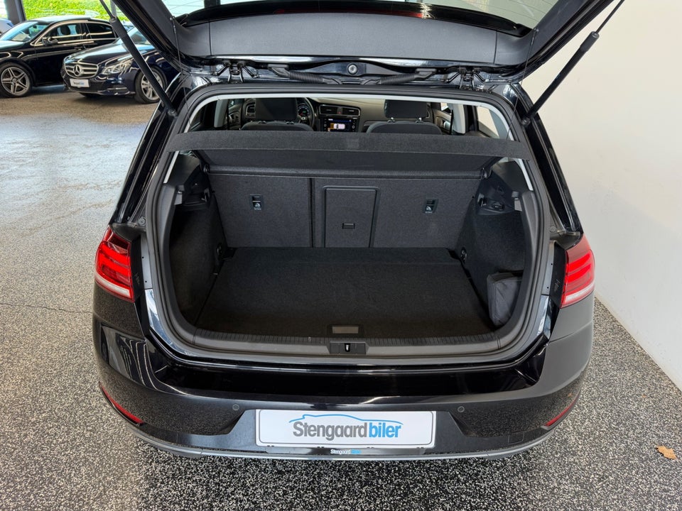 VW Golf VII 1,5 TSi 130 Comfortline DSG 5d
