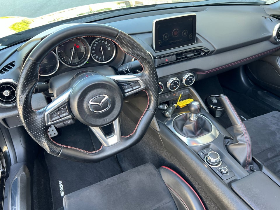 Mazda MX-5 2,0 SkyActiv-G 160 RF Sport 2d